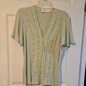 La Bellum Hillary Scott Light Green Lace Accent Top